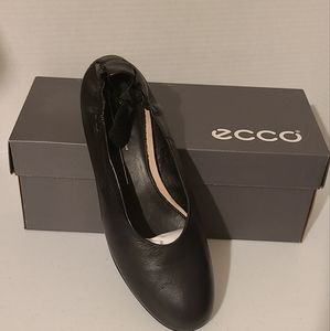 ECCO Women's Anine Classic Black Ballerina Ballet Flat